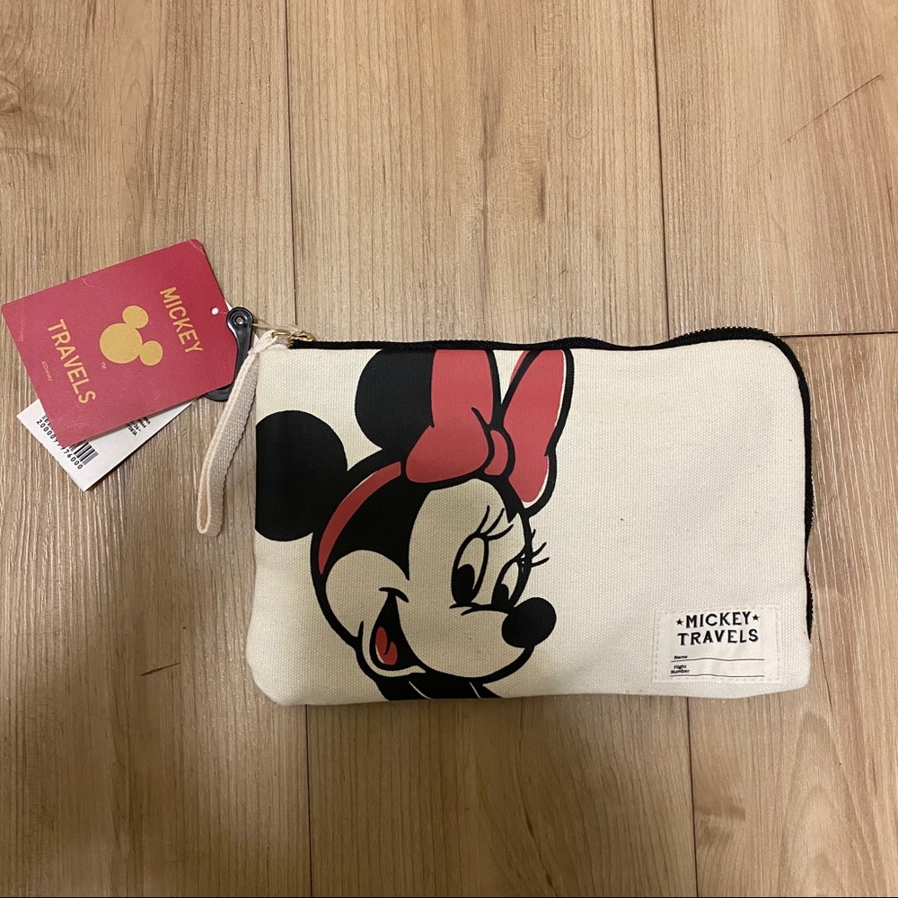 NWT Disney Uniqlo Minnie Pouch